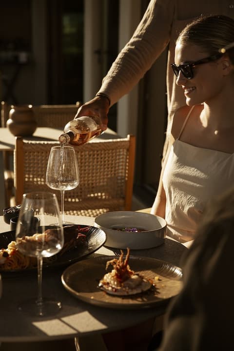 Omeon Mykonos, Restaurant