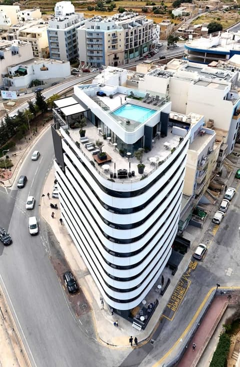 Park Heights by the Warren Collection, Exterior