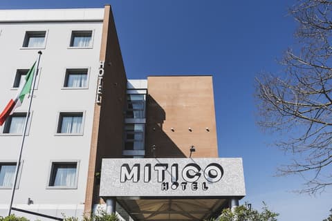 Mitico Hotel & Natural Spa, Front of property