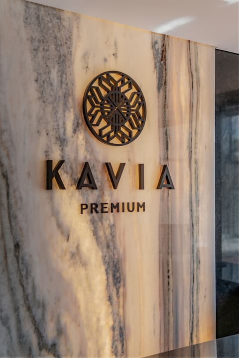 Hotel Kavia Premium, Reception