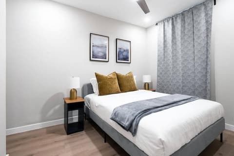 Stylish East Little Havana Flats, Room