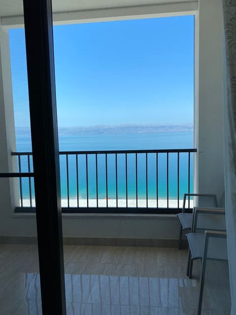 Porto Dead Sea, Room