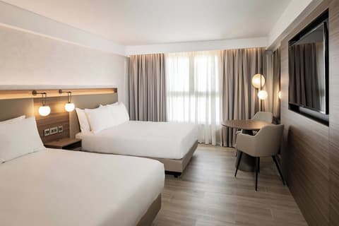 AC Hotel By Marriott St. Julian's, Room