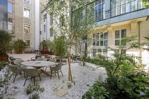 Mode Paris Aparthotel, Terrace/patio