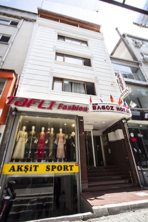 Grand Bagoz Hotel, Exterior