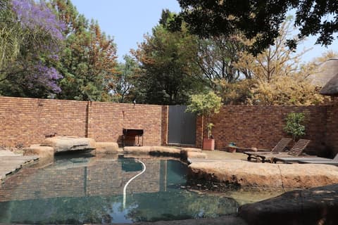 Khaya Africa Guesthouse and Spa, Pool