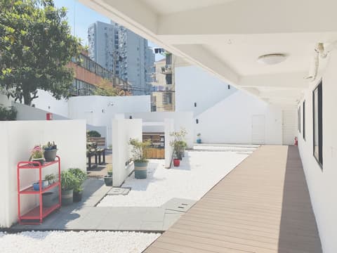 Hidden Garden International Youth Hostel - Oriental Pearl & Lujiazui, Front of property