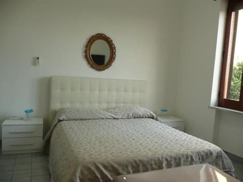 GARDEN HOUSE ERCOLANO, Room