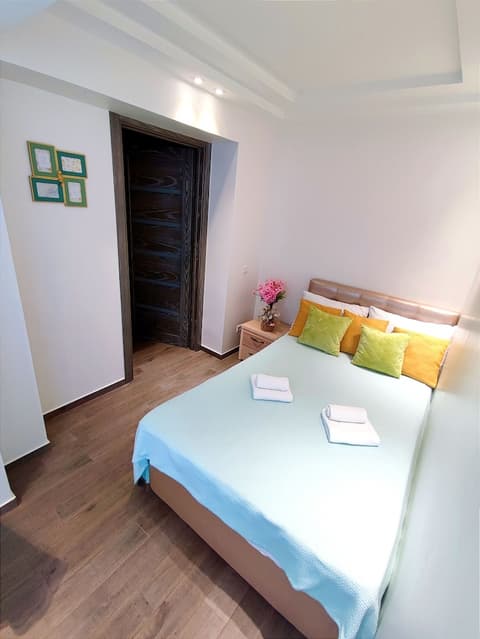 2BR&LIVING center city CHISINAU, Room