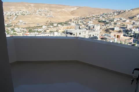 Twilight Hotel Petra, Exterior