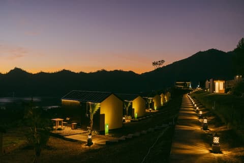 Bobocabin Kintamani, Exterior