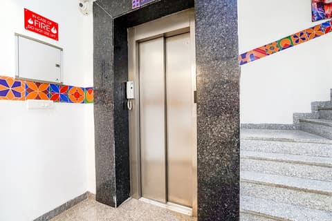 Fabhotel Emoji Stays, Lobby