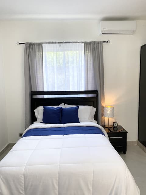 The White Rock Hotel BB, Room