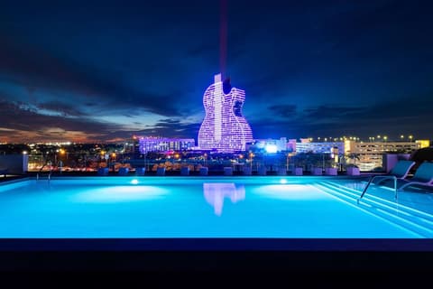 Dolce by Wyndham Hollywood, Pool