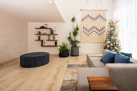 Torre Sofia great apartments & estudios, Reception