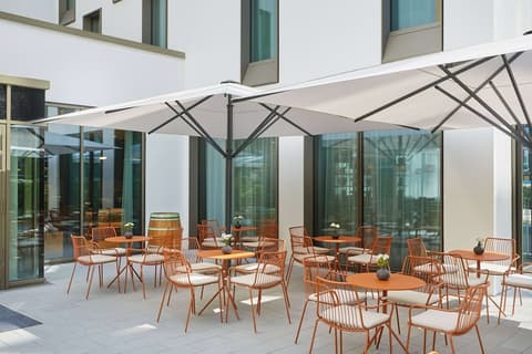 H+ Hotel Frankfurt Eschborn, Courtyard