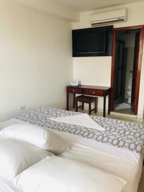 Hotel Yurupary, Room