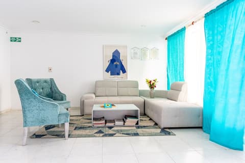 Oresca Hostel, Lobby