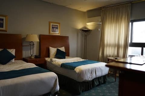 Concord hotel, Room