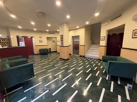 Palazzo Sant'Antonio Roma, Reception