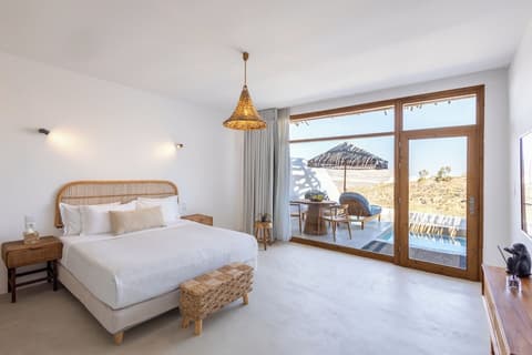 Divino Caldera, Room