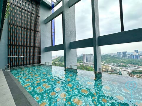 Millerz Square by Mykey, Pool