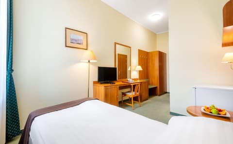 Hotel Millennium, Room