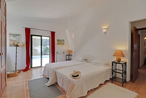 Algarve Country Villa With Pool, Room