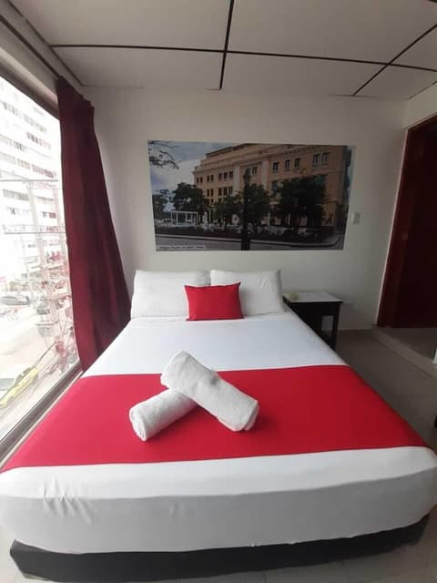 Hotel Toledo FL, Room