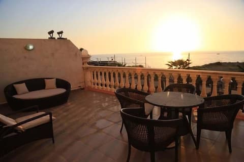 Portaluna Hotel & Resort By Reston, Room