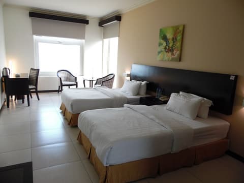 Portaluna Hotel & Resort By Reston, Room
