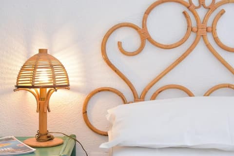 Welcomely - Blue Holiday Villa, Room