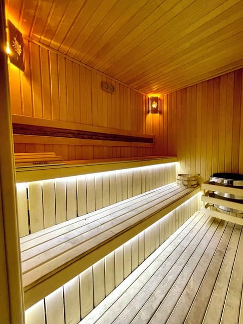 Alpha Plaza, Sauna