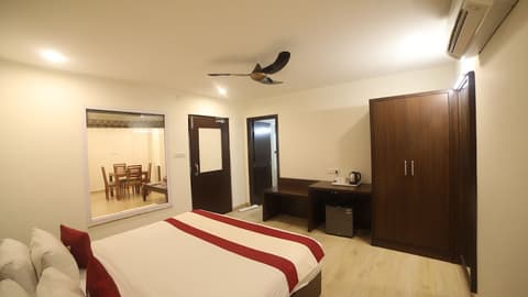 Cosmos Raj Plaza Jaipur, Room