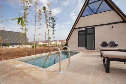 The Ranch resort, Private pool