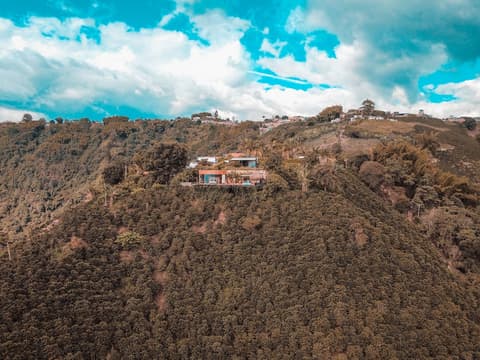 Atardeceres del cafe, Room