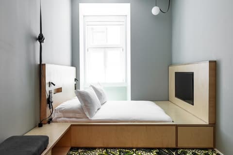 Independente Bica, Room