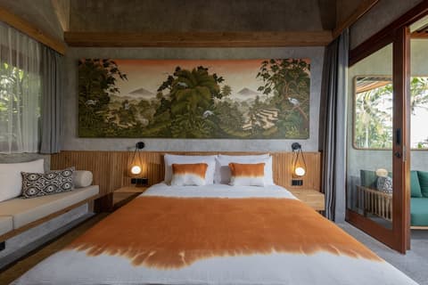 Inara Alas Harum, Room