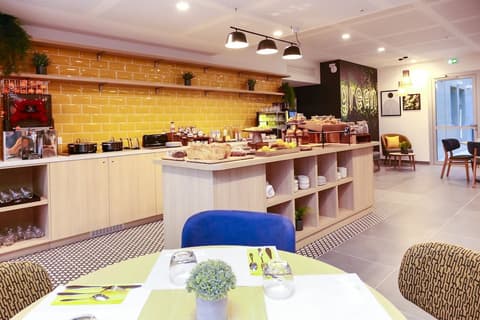 Appart Hotel Odalys City Angers Centre Gare, Breakfast buffet