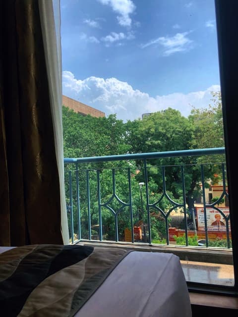 UDS Villa - Next to VFS, Walking to Connaught Place, Room