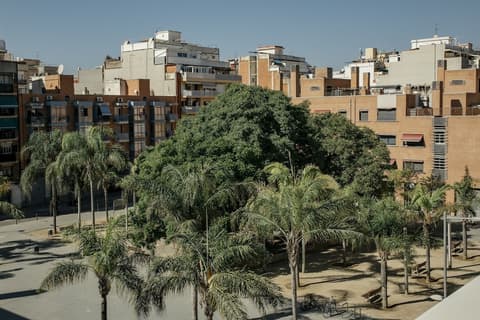 Europa Apartments, Exterior