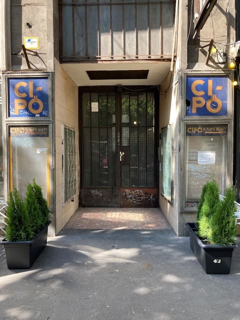 Casa Nora Private Rooms, Exterior