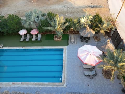 Lafamilia Albadwan, View from room