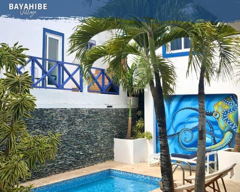 Tribe Inn & Rooftop Lounge, Pool