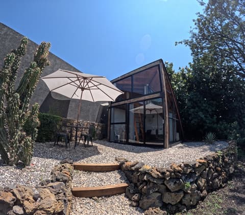 Bosque Geométrico, Room