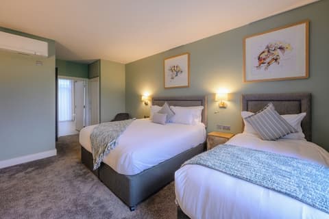 Killeen Castle, Room