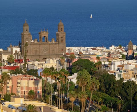 Hotel MG Poniente, Point of interest