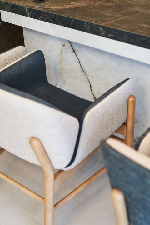 Rochavau Hotel, Reception