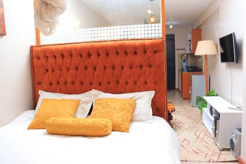 It's a Home Away From Home, Room