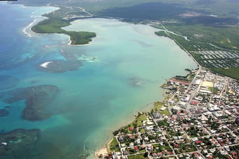 The Vista Inn, Beach